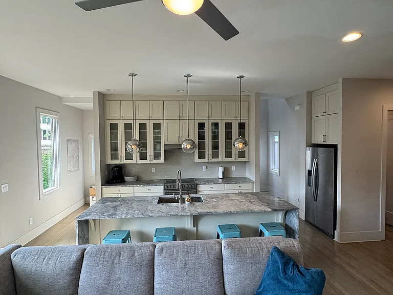 1305-1305D Pillow St #D — Photo 25