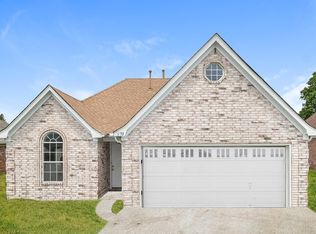 1332 Custer Dr E, Southaven, MS 38671