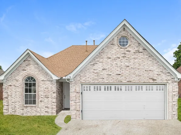 1332 Custer Dr E, Southaven, MS 38671