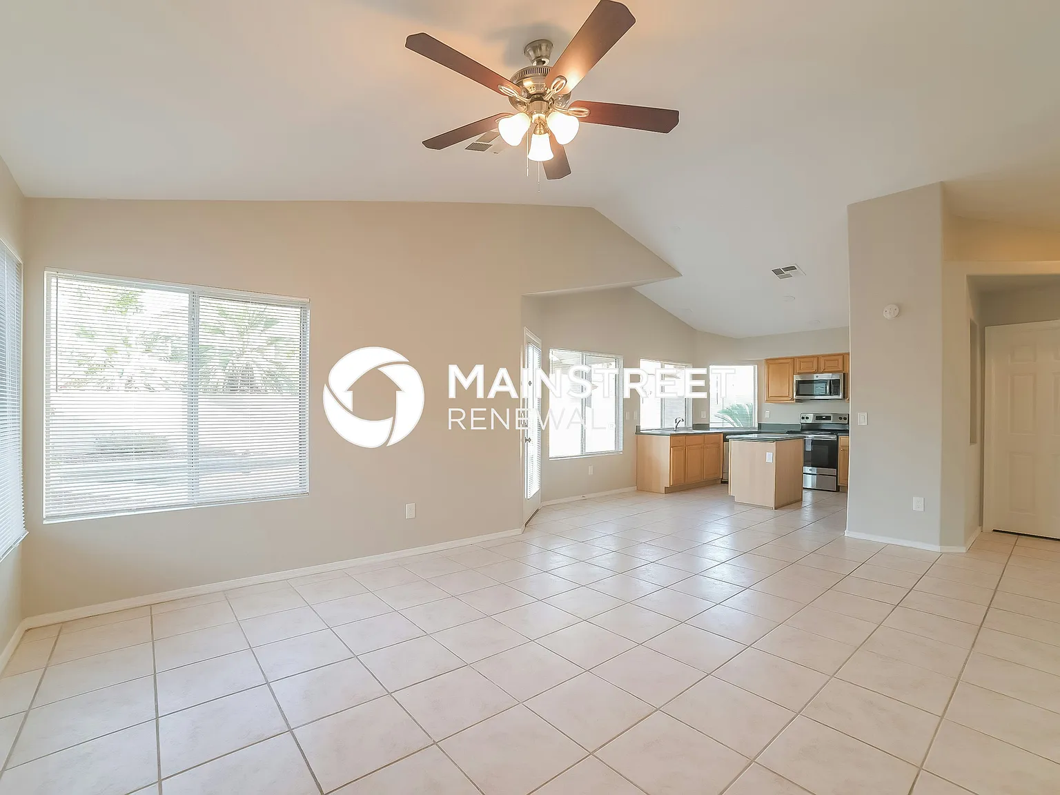 7558 E Navarro Ave — Photo 4