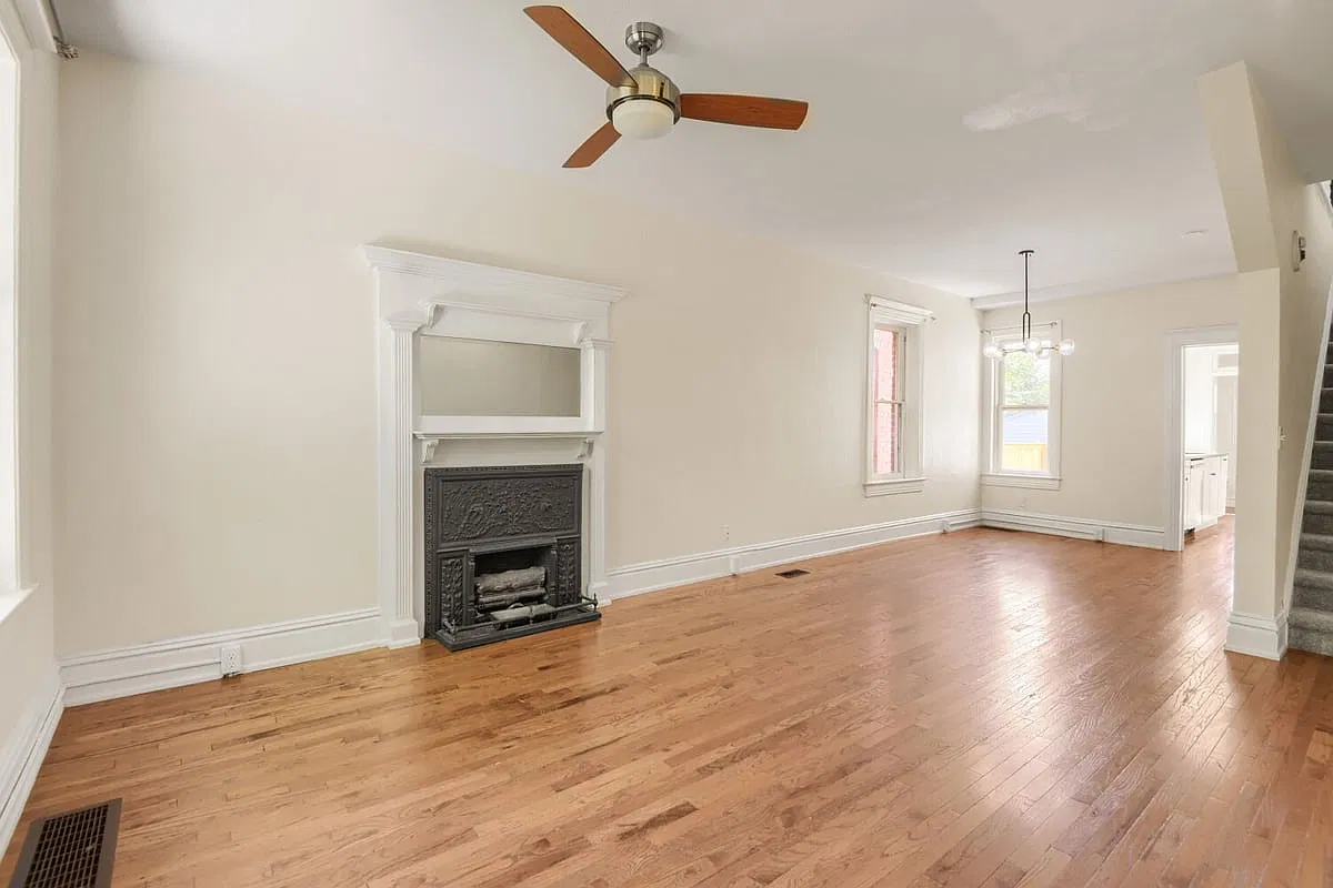 2073 N Emerson St — Photo 3