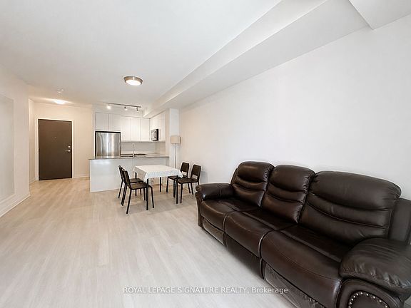 5th image of 3270 Sheppard Ave E #325