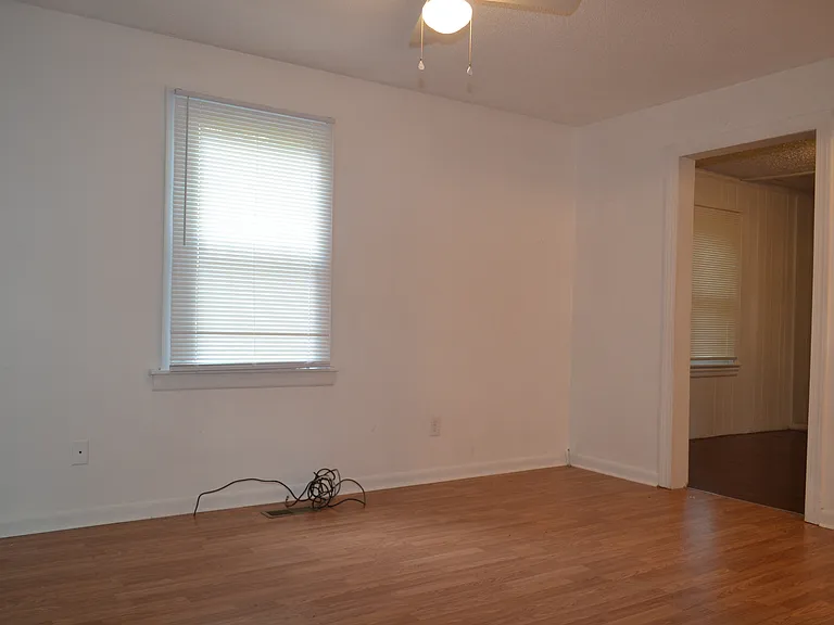 1615 Argonne Blvd — Photo 12
