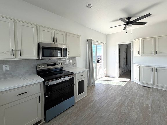 3rd image of 4700 E Main St #858