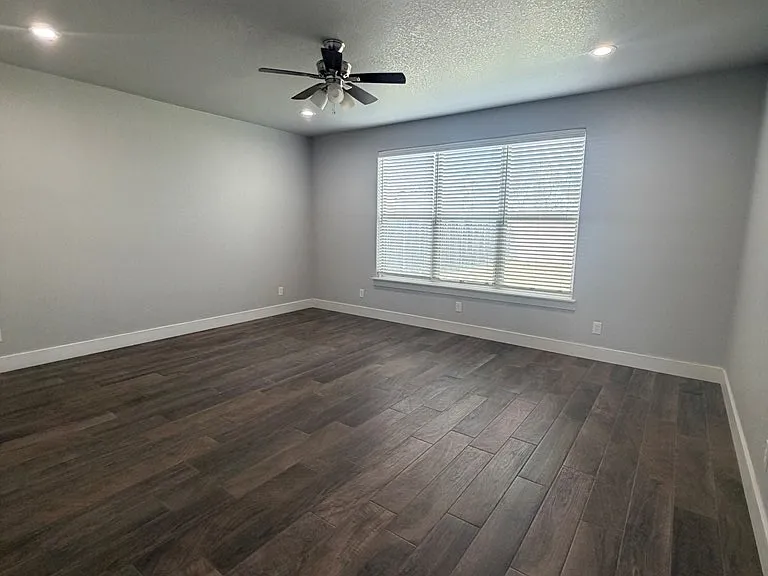 2408 Birkdale Ln — Photo 10