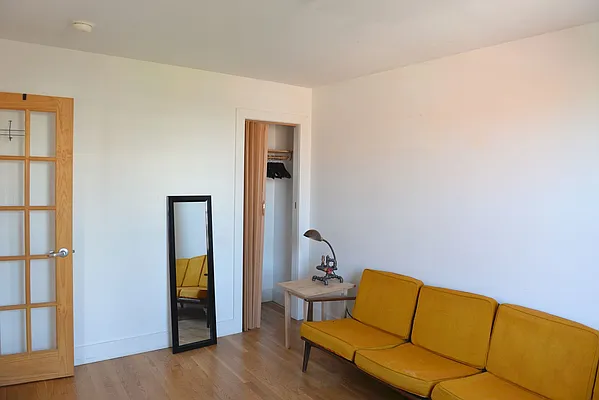 Rented by Nooklyn NYC LLC | media 13