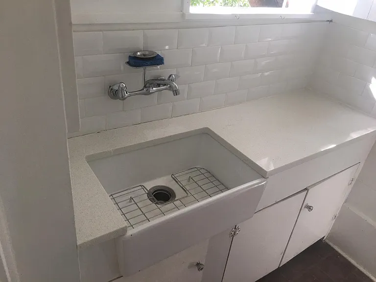 2229 NW Everett St #6 — Photo 3