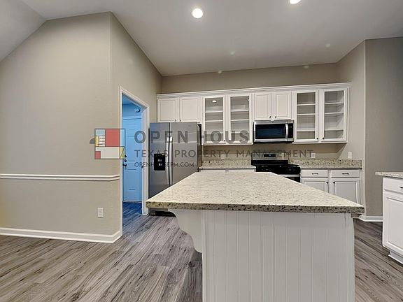 5th image of 17906 Cypress Valley Ln
