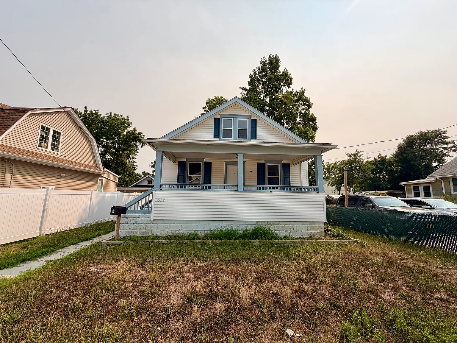 3 bed, $2,395 — Photo 3