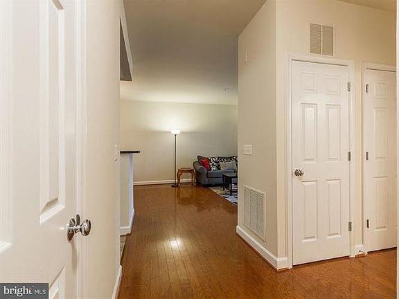 2nd image of 6161 Willow Pl APT 202