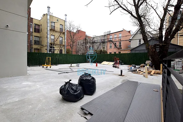 Rented by null | media 52