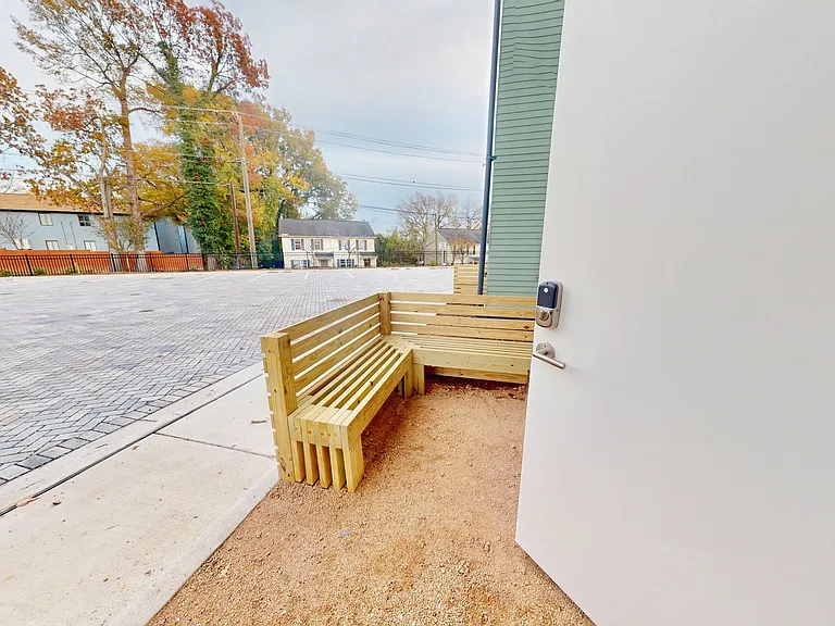 218 N Dillard St — Photo 20