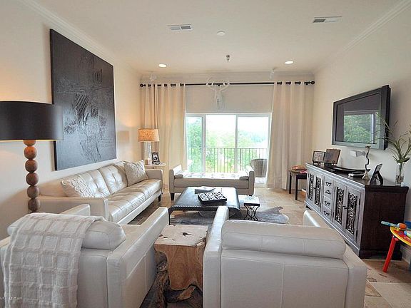 Image 2: Living Area