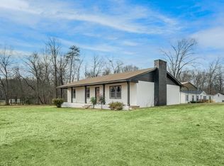 317 Tracy Ct, Wellford, SC 29385