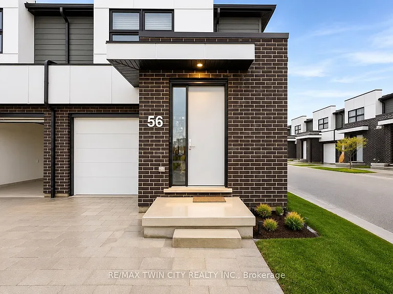 499 Sophia Cres #56 — Photo 2