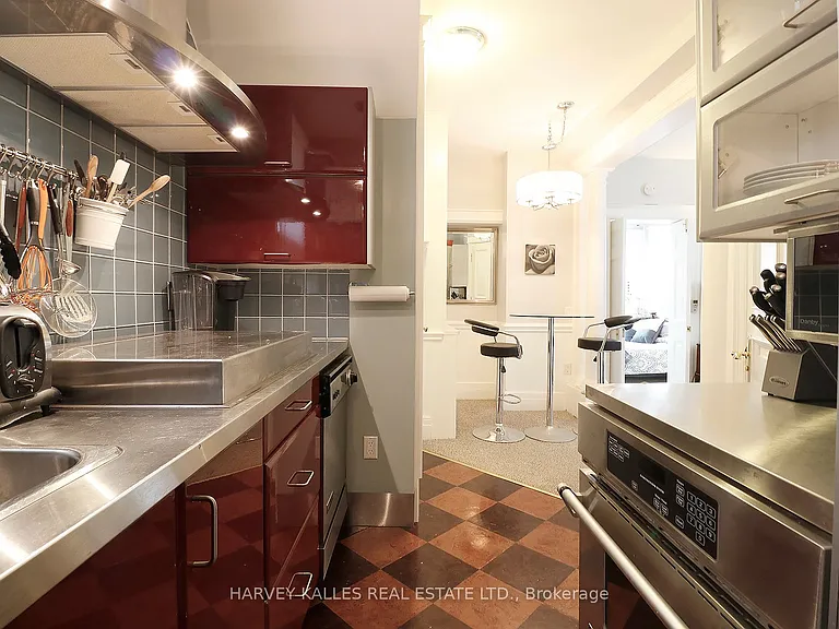 27 Hiawatha Rd #4 — Photo 11
