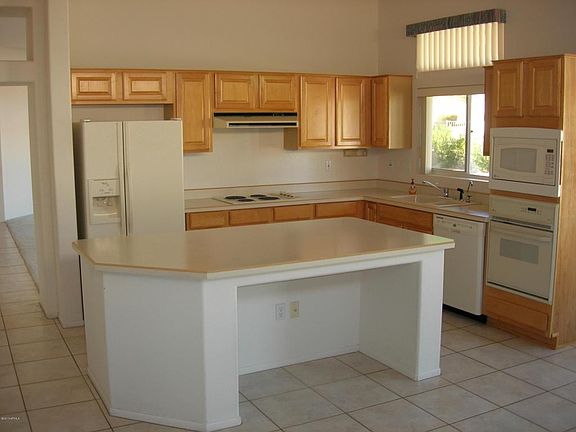 5th image of 13730 W Via Tercero