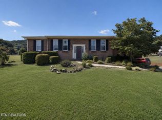 1383 John Sevier Dr, Morristown, TN 37814