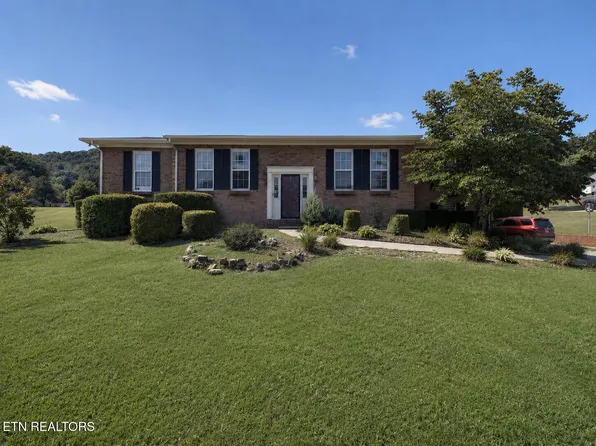 1383 John Sevier Dr, Morristown, TN 37814