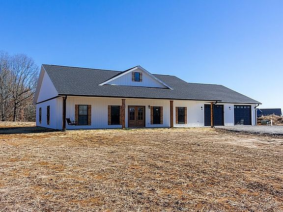 2nd image of 174 Crider Dulaney Rd