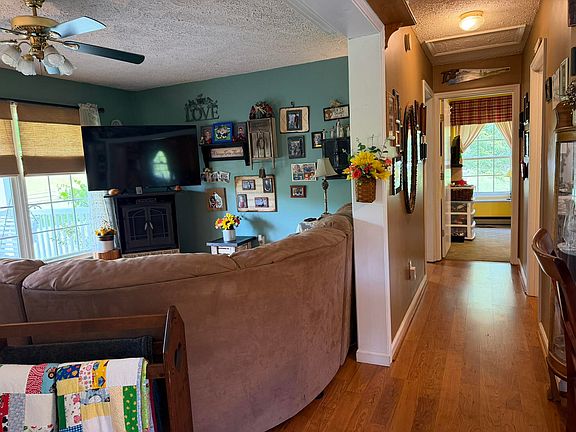 5th image of 216 Bald Hills Farm Ln