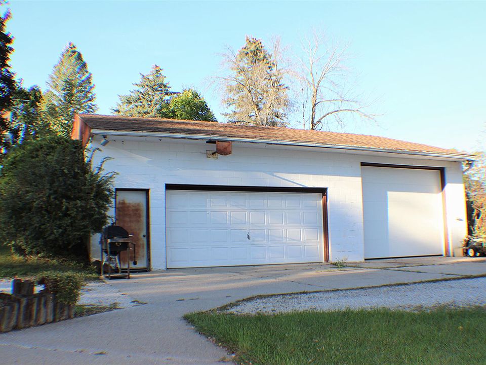 2nd image of 4120 N County Road P