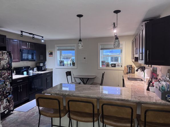 304 3rd St APT 5
