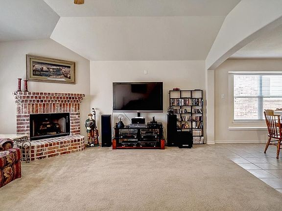 4th image of 6725 Chalk River Dr