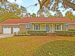 208 Lois Cir, Moncks Corner, SC 29461