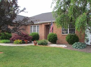 551 Redstone Ct, Mascoutah, IL