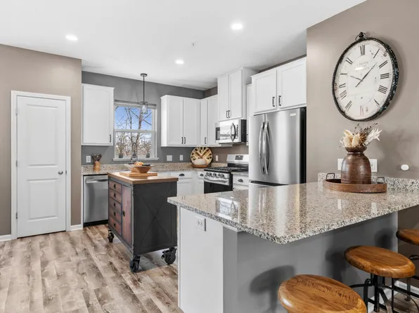 17658 96th Pl N, Maple Grove, MN 55311