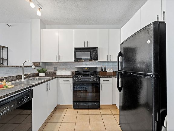 4th image of 600 N Kingsbury St APT 705