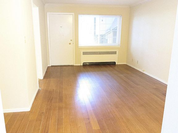4th image of 40 W 4th Ave APT 103