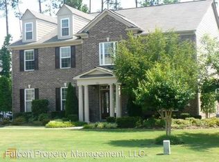 810 Richmond Cir, Peachtree City, GA 30269