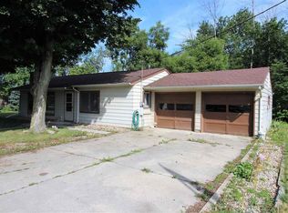 10748 N C Dr, Kendallville, IN