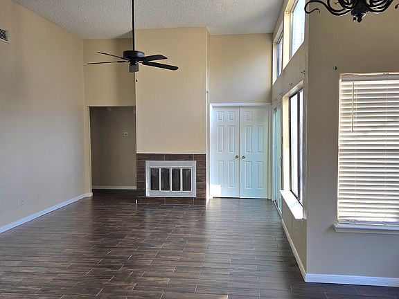 3rd image of 7510 Epsom Downs Dr