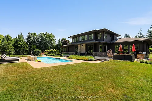 4 Holly Ct Photo 1