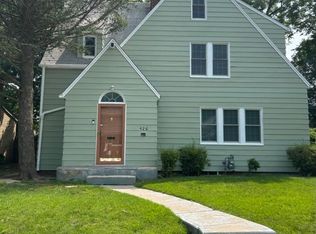 426 N Sunnyside Ave, South Bend, IN 46617