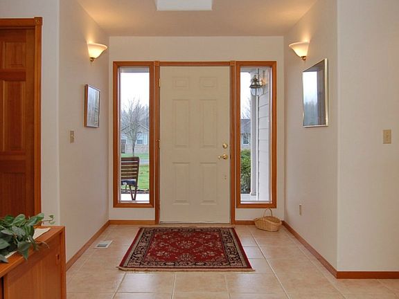 2nd image of 3304 29th Ave NE