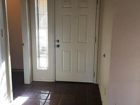 5th image of 4611 Fairfax Dr NW