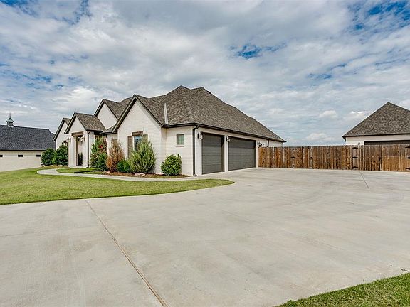 2nd image of 1318 Breve Ct
