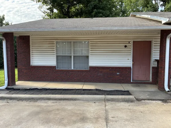 906 Scott St #A, Jonesboro, AR 72405