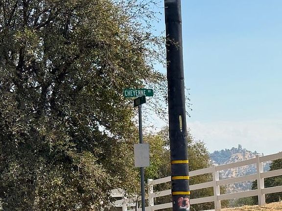 4th image of 1976 Inyo Ct