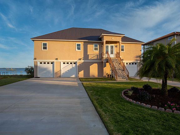 3rd image of 1628 Winding Shore Dr