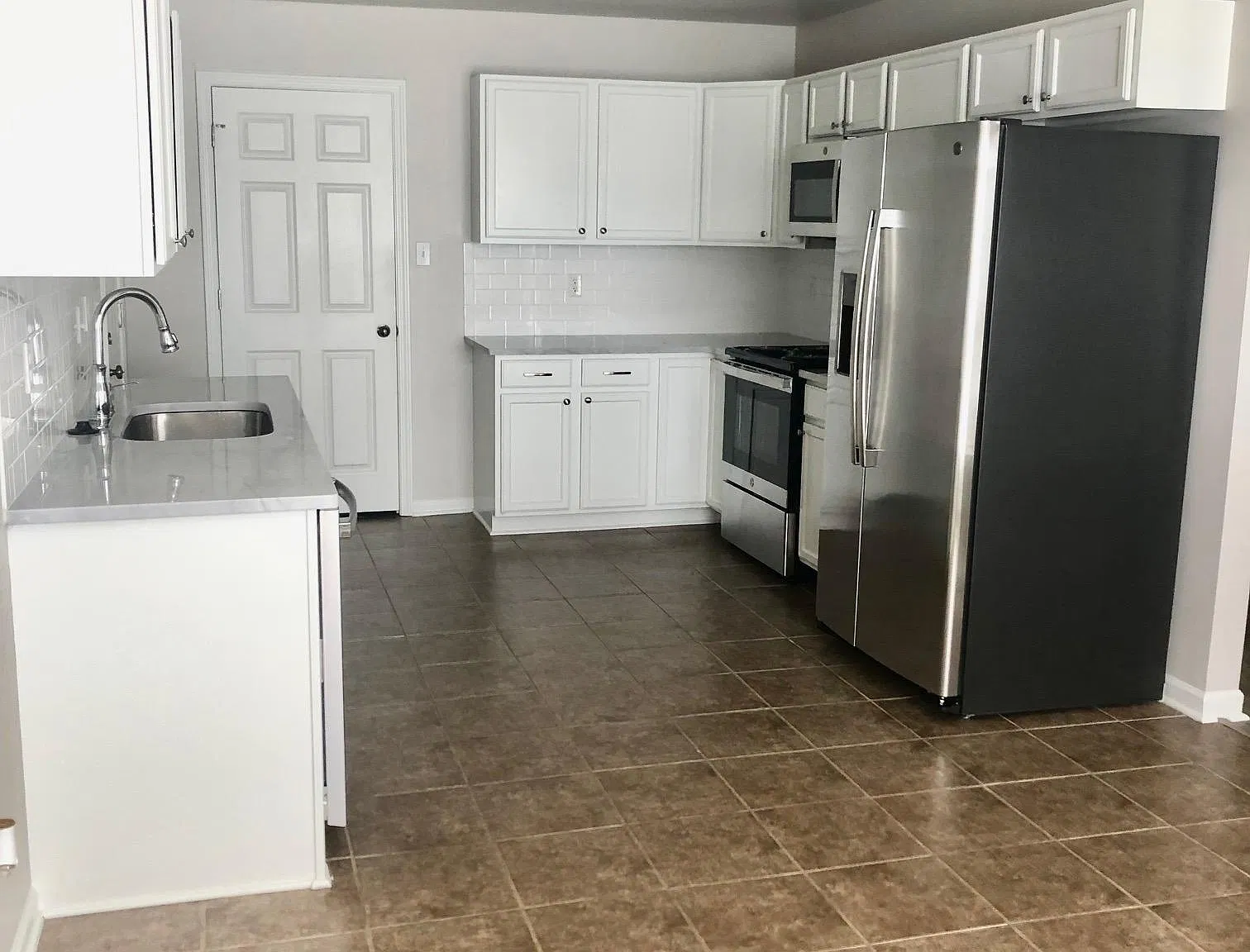 3 bed, 1448 sqft, $1,700 — Photo 4