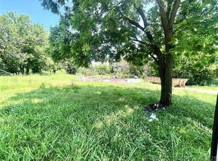 112 W Merrick St, Henryetta, OK 74437