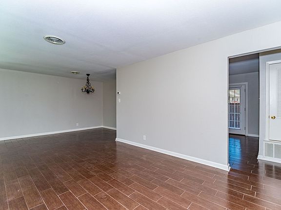 3rd image of 447 Brees Blvd