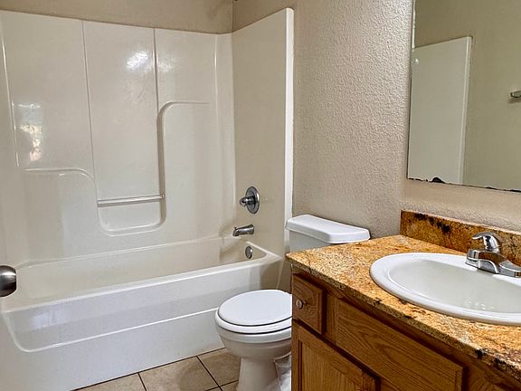 3rd image of 1206 Hanson Cir #1206