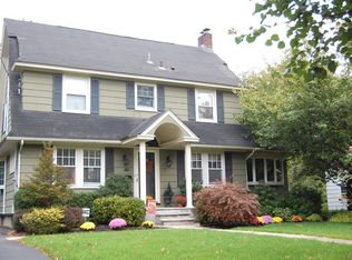 465 Fairway Rd, Ridgewood, NJ 07450