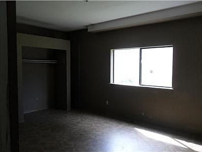 3rd image of 13200 20th St NE